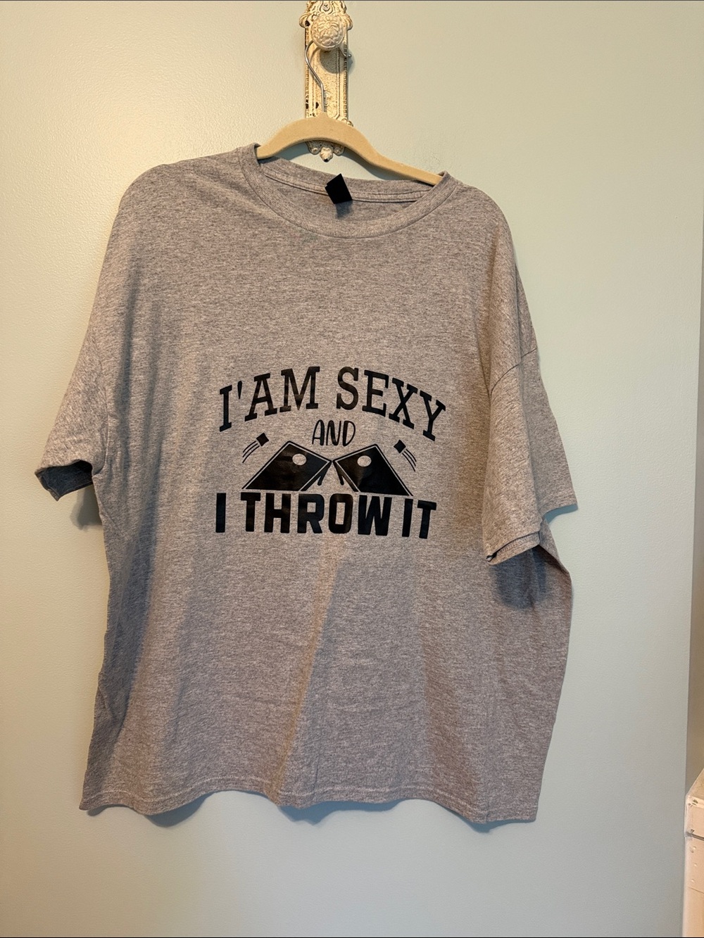 Gildan Throw T-Shirt